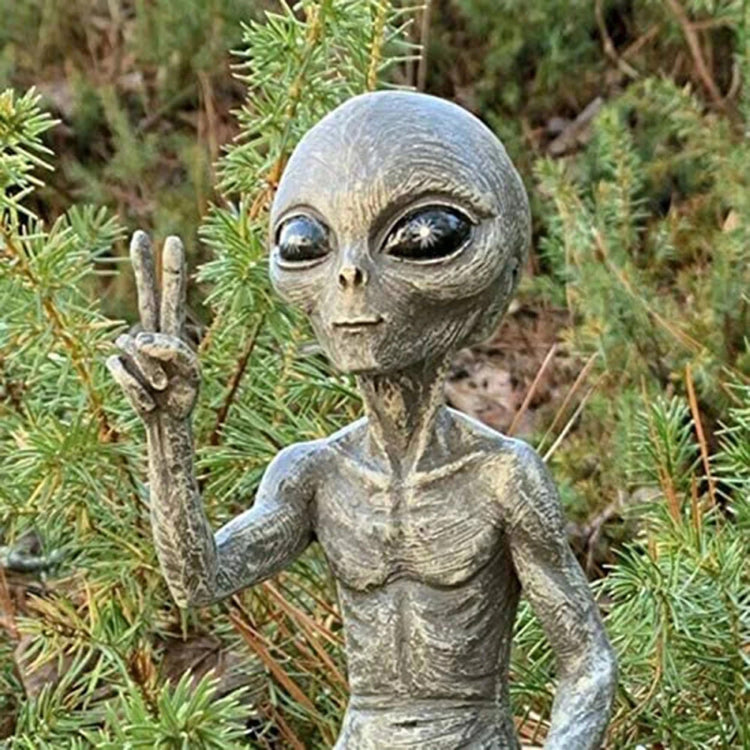 Aliens UFOs Statue Ornament Martians Greys Desk Bookshelf Garden Decor Figurine