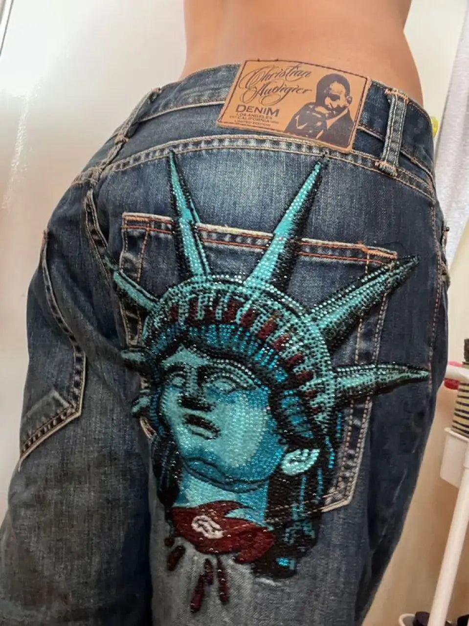 Vintage Statue of Liberty Embroidered Diamonds Jeans