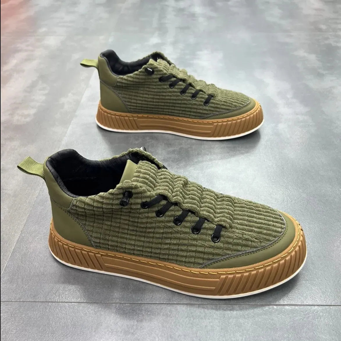 Slip-On Chunky Sneakers Fashion Streetwear Non-Slip Runners