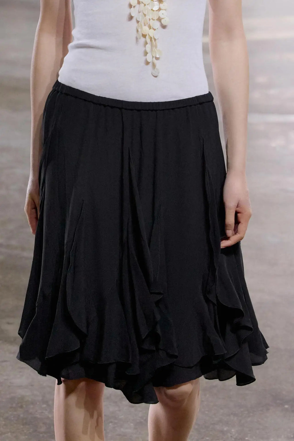 Women's High Waist Ruffled Flowing Hem Skirt