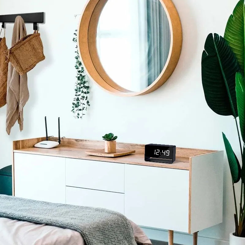 Home Security CCTV Camera Alarm Clock Camera with HD Video