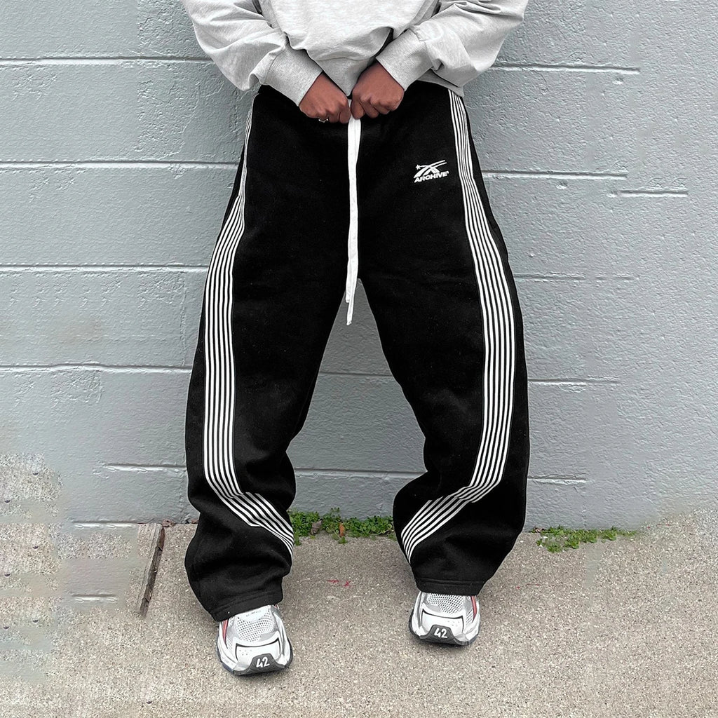 Streetwear Sweatpants Baggy With Curved Stripes Relaxed Fit