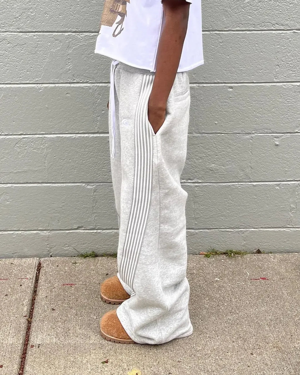 Streetwear Sweatpants Baggy With Curved Stripes Relaxed Fit