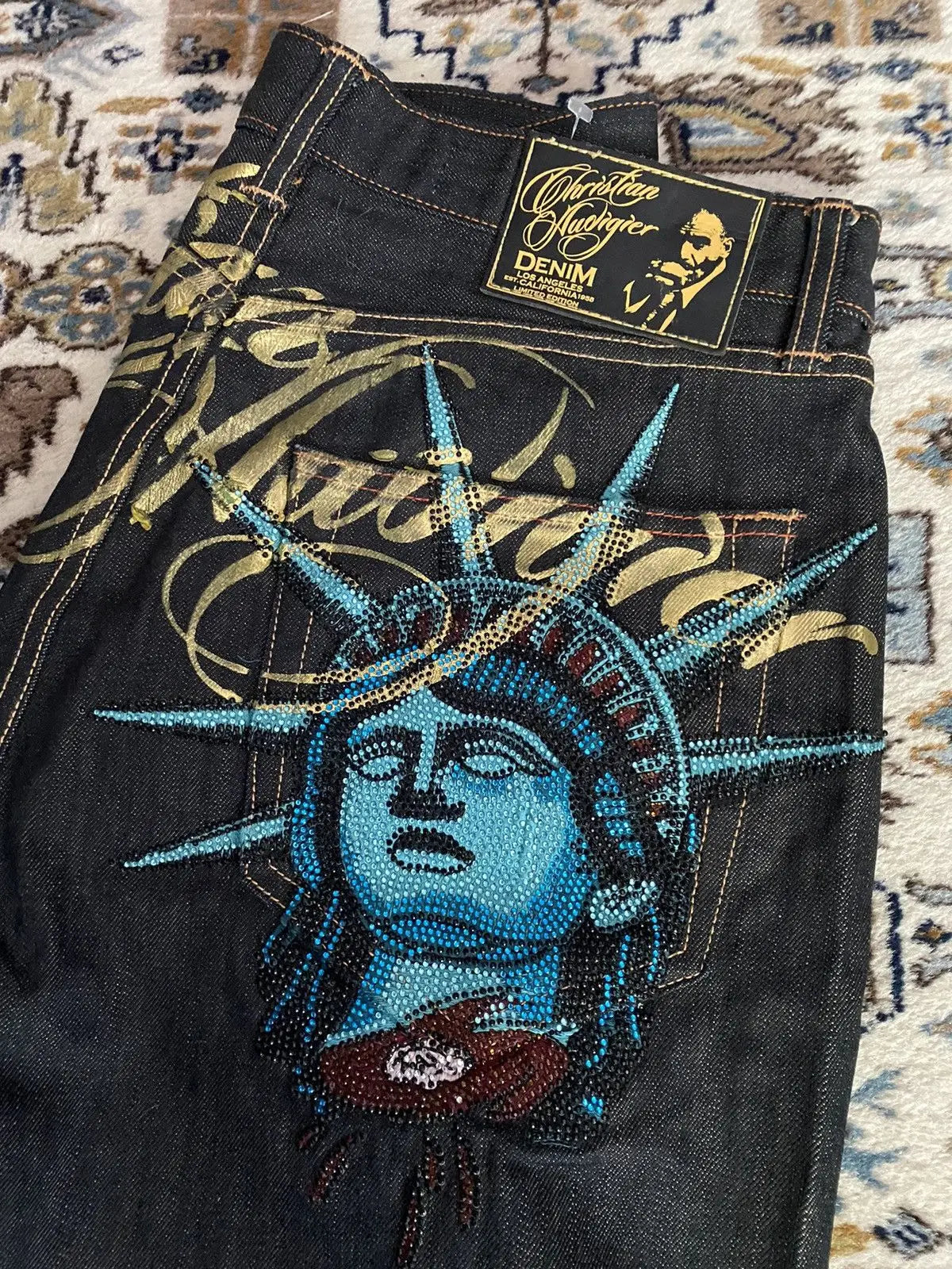 Vintage Statue of Liberty Embroidered Diamonds Jeans