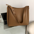High-Capacity Tote Handbag With Shoulder Strap & Cosmetics / Makeup Clutch