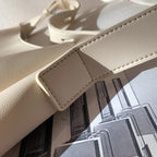 High-Capacity Tote Handbag With Shoulder Strap & Cosmetics / Makeup Clutch